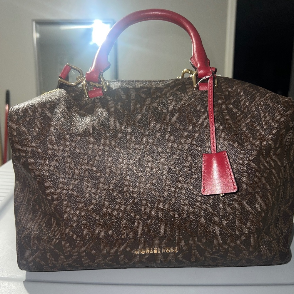 Michael Kors Medium Duffle Satchel - Travel